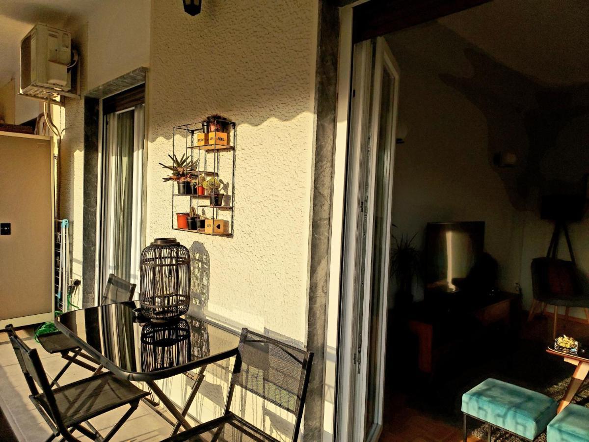 Fully Equiped Design Apartment With Excellent View/ Easy Parking เอเธนส์ ภายนอก รูปภาพ